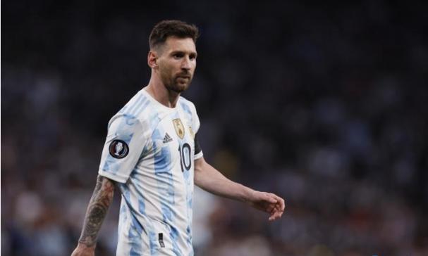 “十五五”规划建议明确提出：强化检察监督，加强公益诉讼